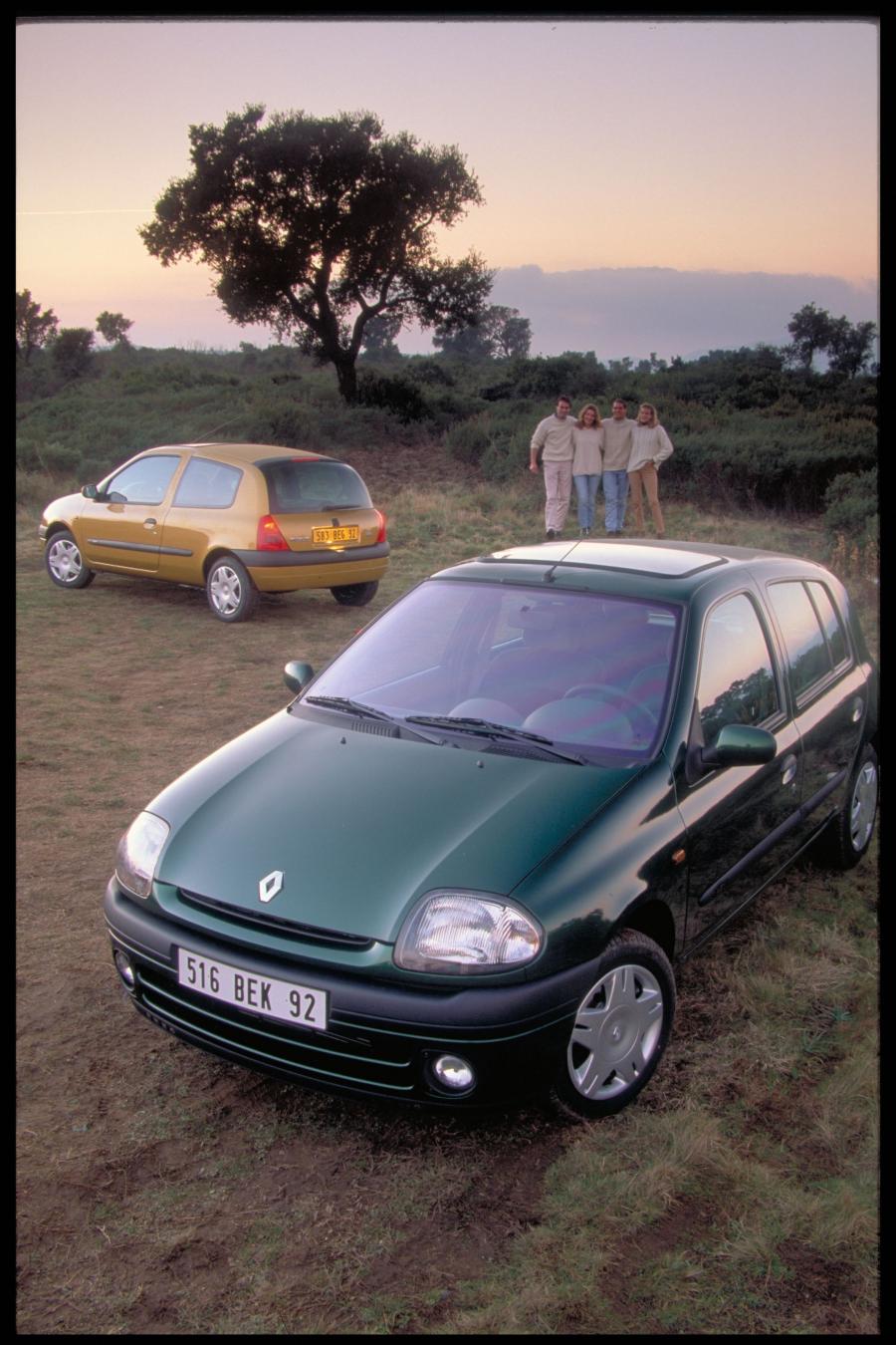  Renault Clio 1998 года  (фото 50 из 106)
